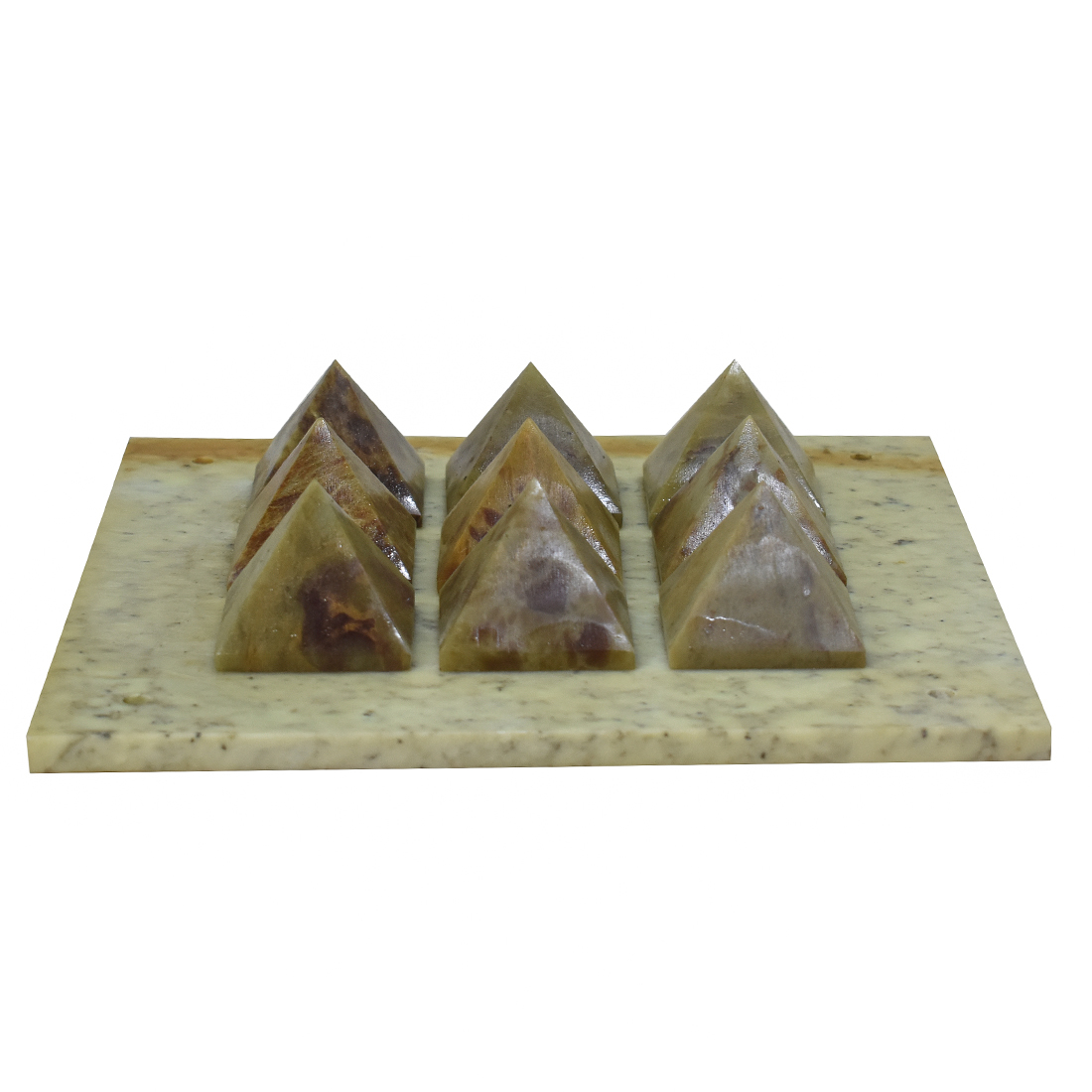 9 Pyramid Plate - Color: Multicolor