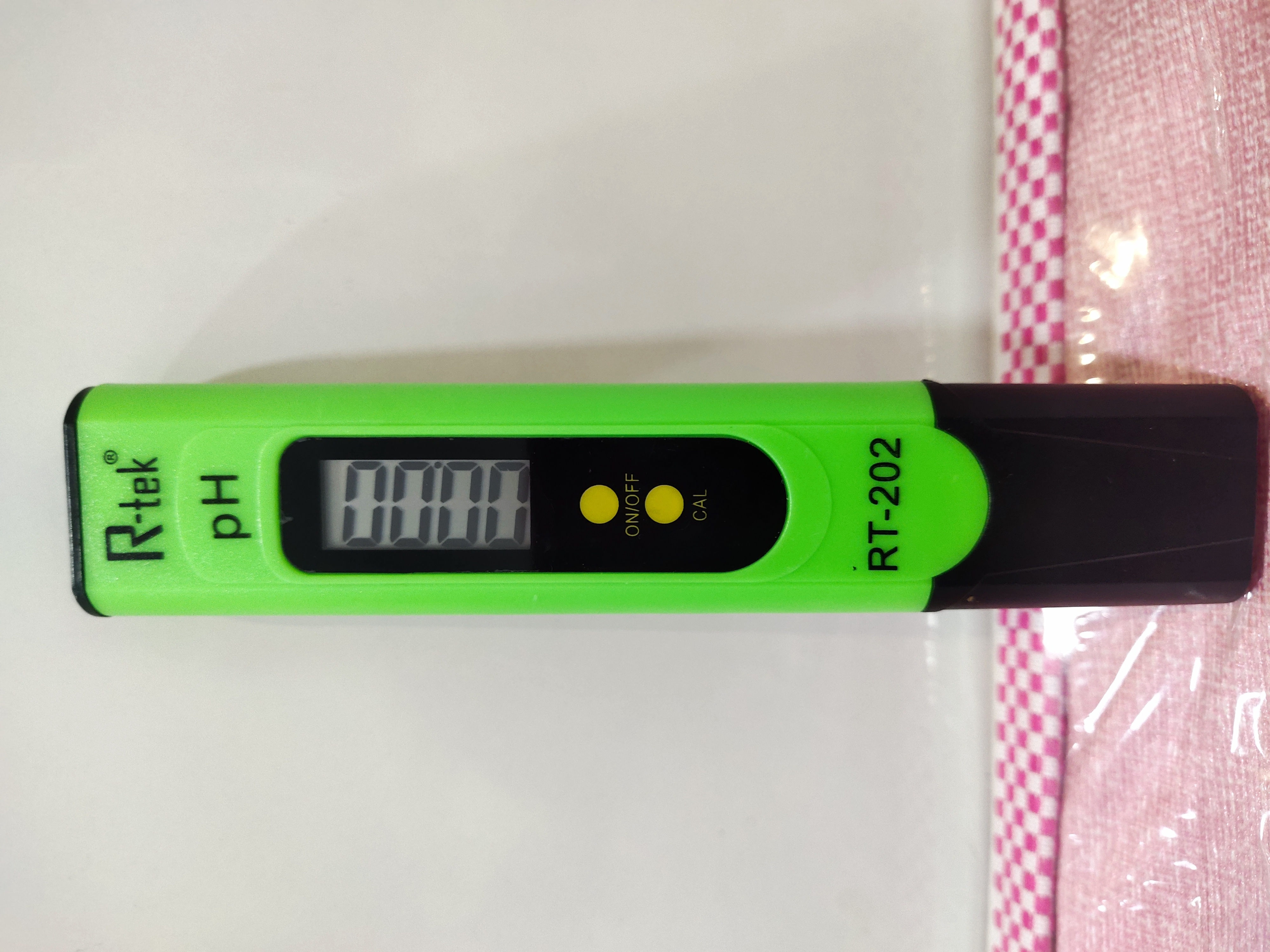 Pocket Ph Meter - Abs Plastic, 155 X 30 X 20 Mm, +/- 0.1 Ph Accuracy | 0.00 - 14.00 Ph Measurement Range, Cr2032 Battery Powered, Lightweight 50g