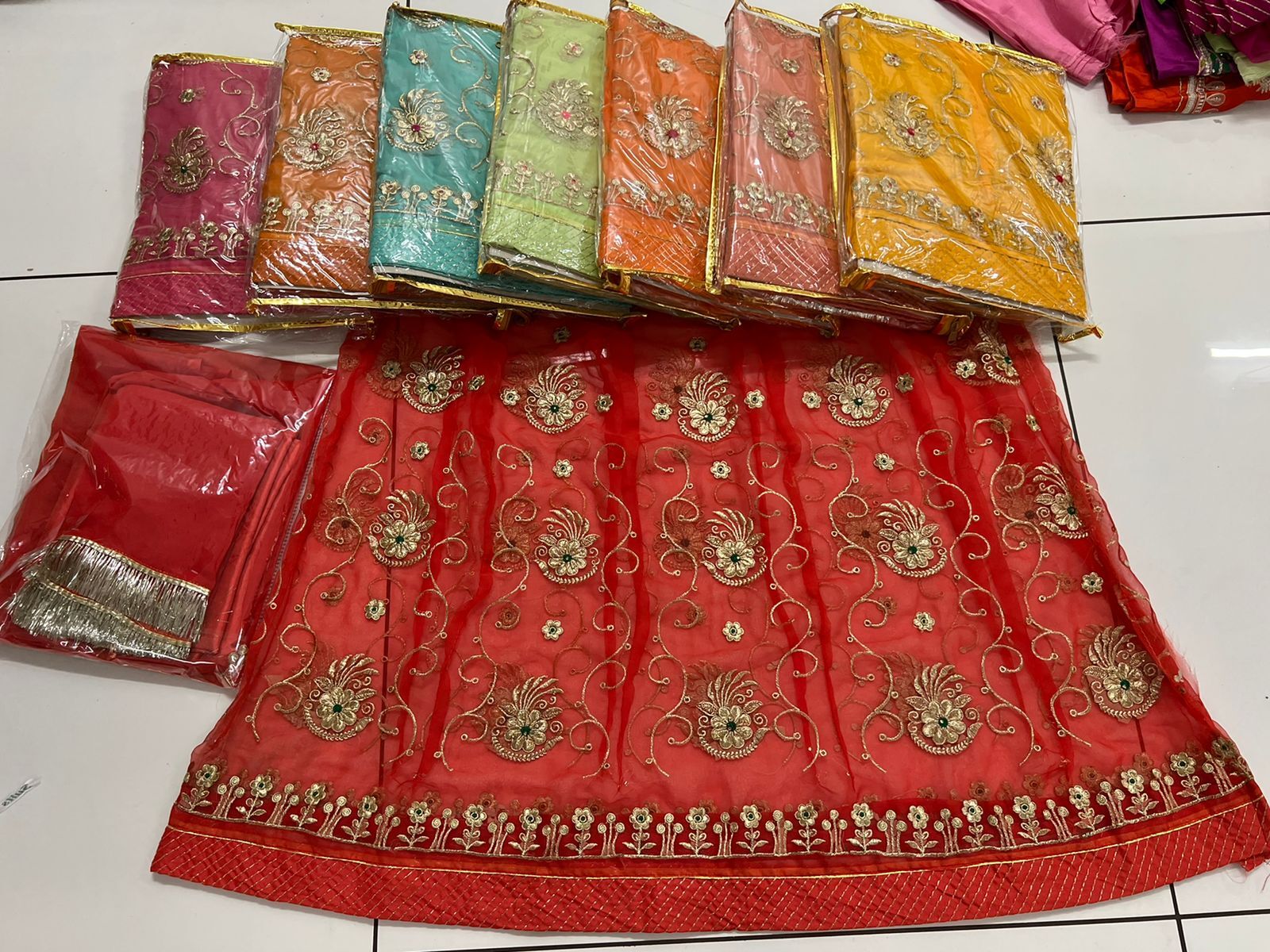 Rajputi Poshak Bust Size: Free Size Inch (In)