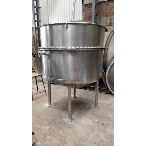 Vacuum Nutsche Filter - Stainless Steel, 5 KL Capacity, Manual Operation | Highly Leak Proof Design, Customized Body Material