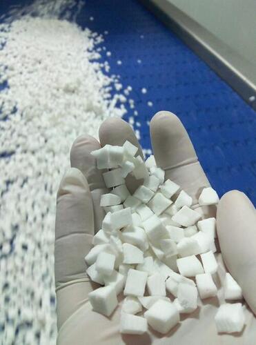 फ्रोजन टेंडर कोकोनट डाइस