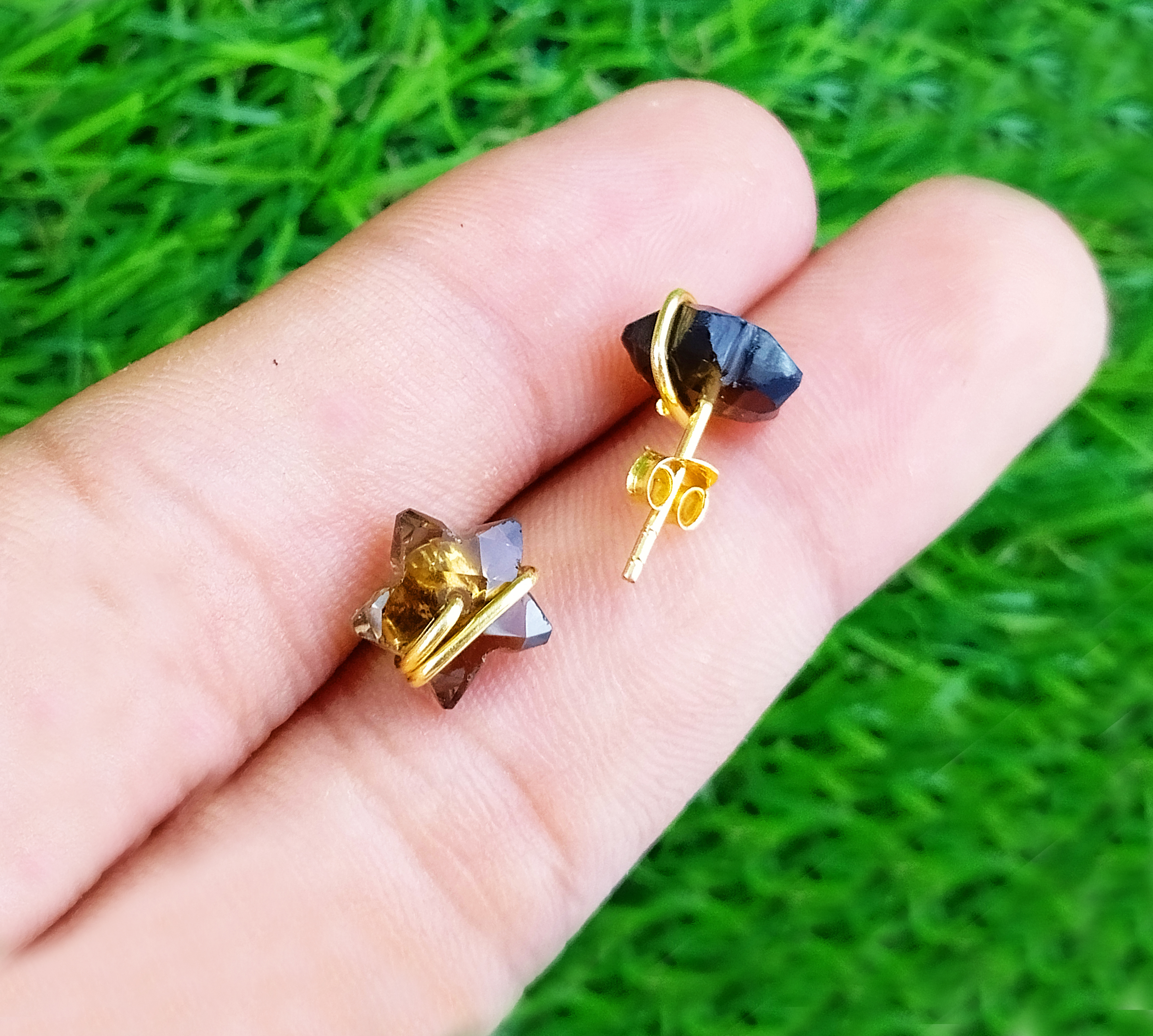 Star Earring- Gold Pleated Wire Wrapped Stud Earring For Her Size: Stone Size : 10mm