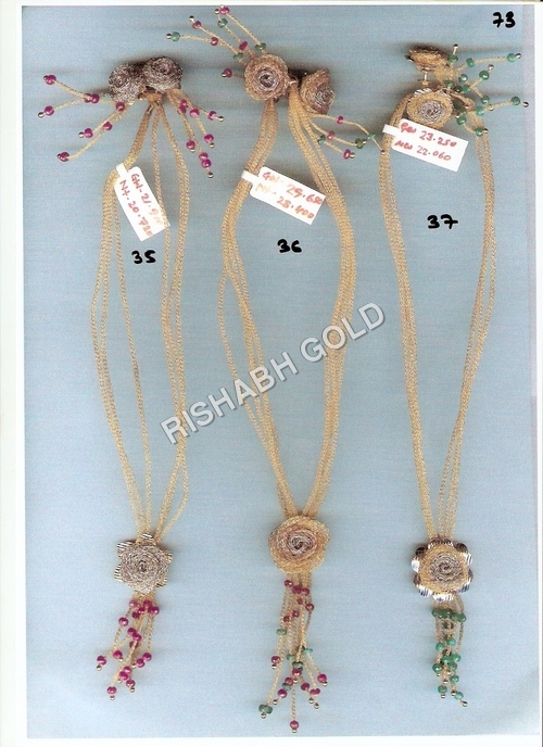 गोल्ड नेकलेस जेंडर: महिलाओं के लिए