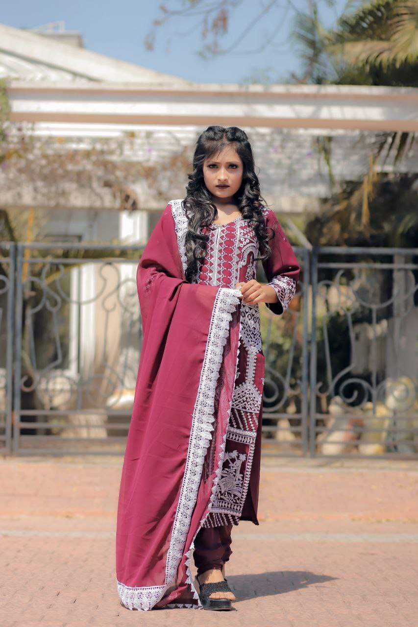Georgette Ladies Embrodery Work Lehenga Set