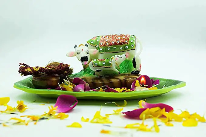 Cow And Calf Statue - Polyresin Resin Figurine, White Finishing, Traditional Indian Style, Feng Shui Decorative Item For Positive Energy