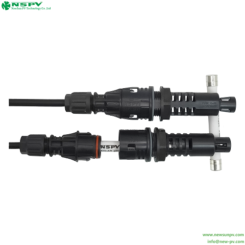 Black Photovoltaic Solar Panel Inline Fuse Connector Cable End With Tuv Certificate
