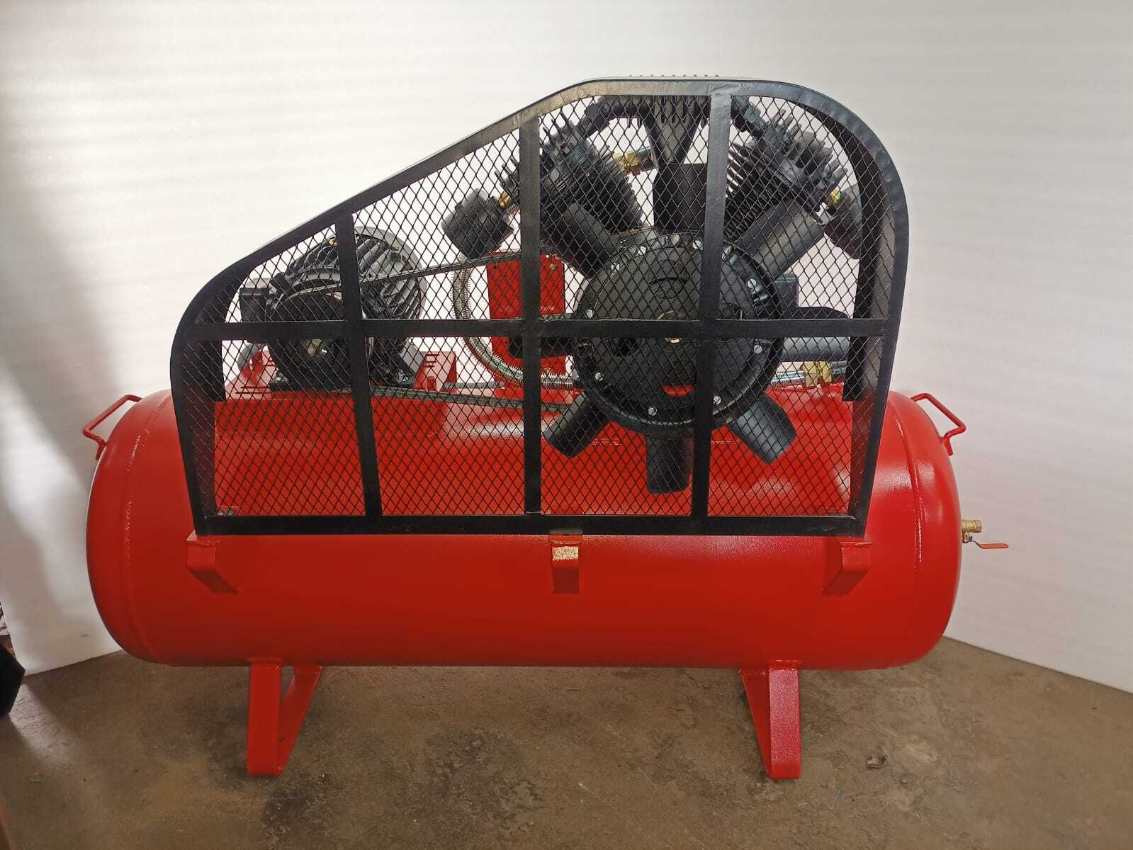 Red Manufacturer Of 5 Hp Single Stage Air Compressor In Cuddalore