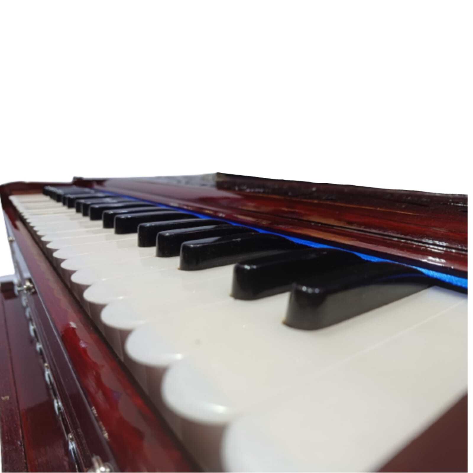 3 Line Non Couplar Non Changer (Bgt) Application: Professional Singing