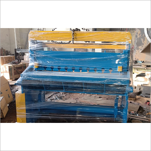 सेमी-ऑटोमैटिक शीयरिंग मशीन