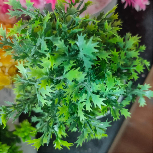 टिकाऊ 5 इंच आर्टिफिशियल ग्रीन ट्री प्लांट