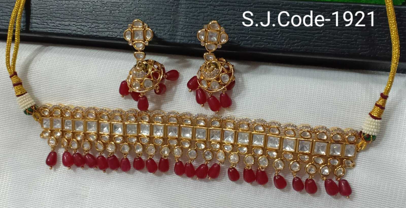Kundan Choker