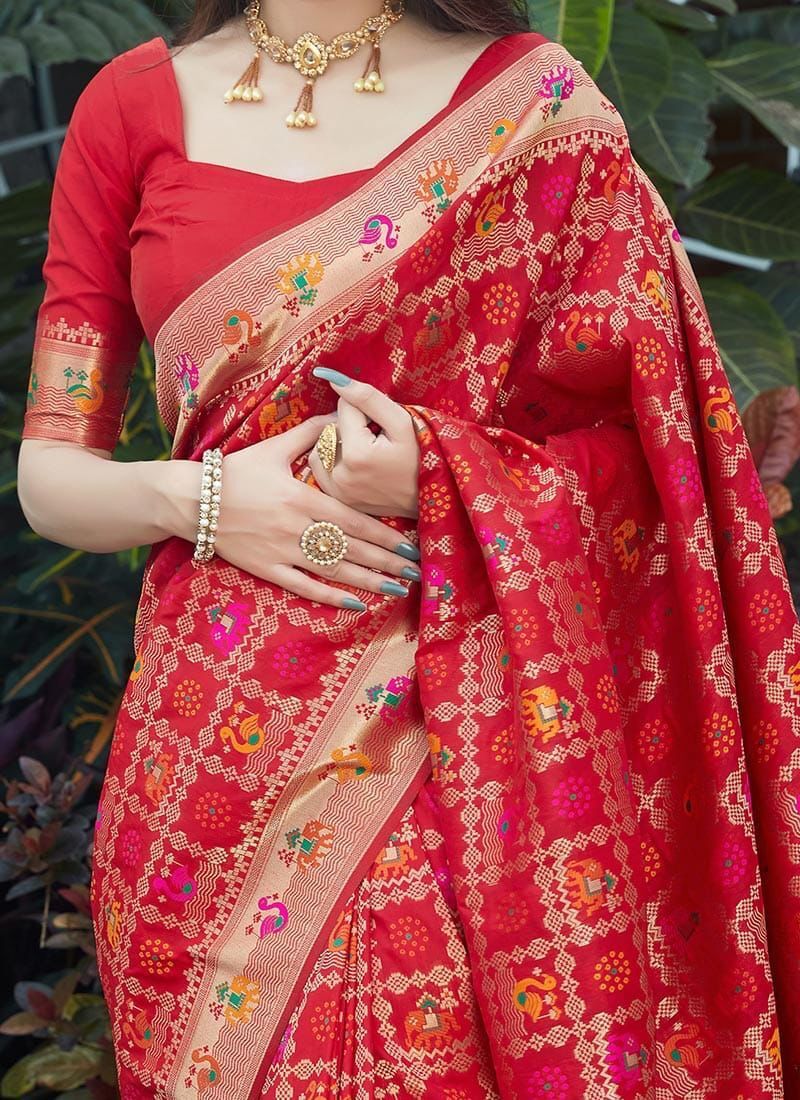 Presenting Enchanting Yet Breathable Organic Banarasi Sarees - Soft Lichi Silk, Lightweight, Trendy, Skin-friendly, Casual | Perfect For Weddings, Parties, Festive Occasions