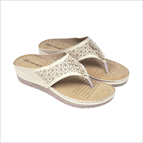 Cream And Tan 2 Flower Laser Doctor Slipper