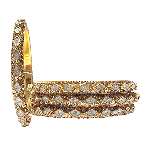 फैशन लेडीज़ मॉडर्न चूड़ियाँ