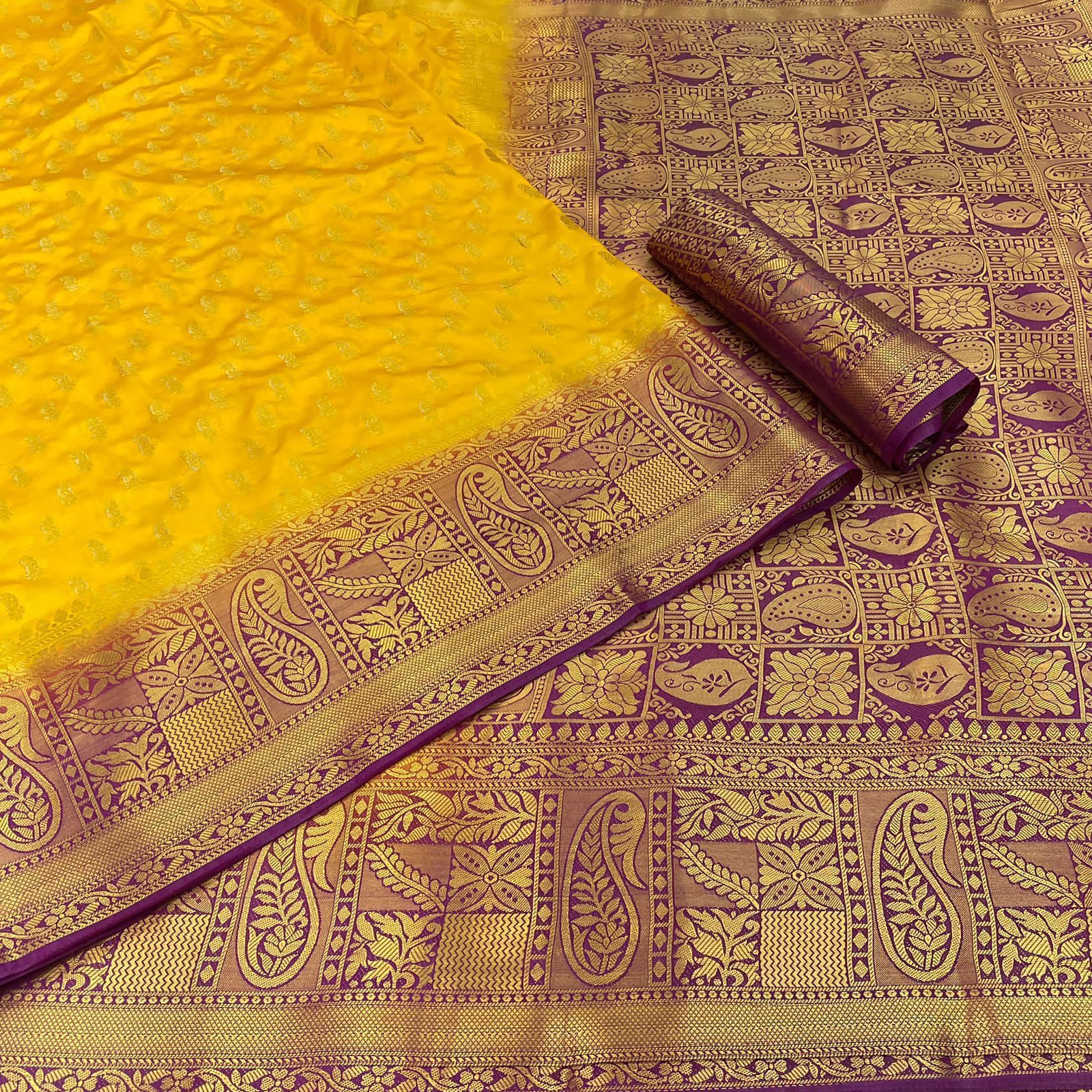 Indian Naylon Sari