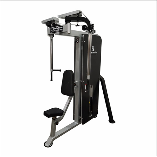 Pec Deck Machine Application: Tone Up Muscle