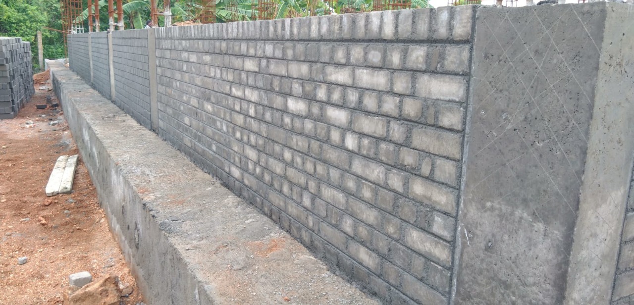 Construction Fly Ash Bricks - Fly Ash Material, 9 In. X 4 In. X 3 In. Dimensions, Gray Color | Solid Porosity, Fire Resistant, Automatic Automation Grade