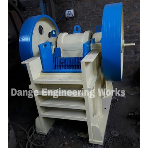 White Automatic Jaw Crusher Machine