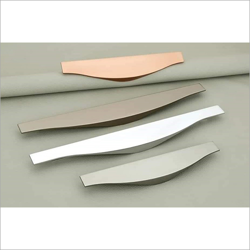 पाउडर कोटेड डिज़ाइनर एल्युमिनियम प्रोफाइल हैंडल आवेदन: वाणिज्यिक