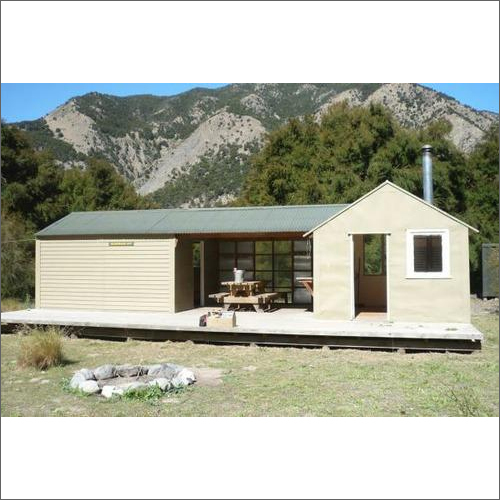 व्हाइट हिल पफ पैनल हट