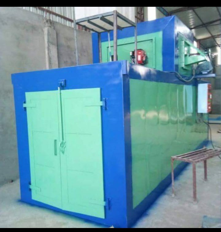 Electrical Oven - Galvanized Sheet, 10x5x5 Ft, 250a C Max Temp, 440v, 40 Hp, User-friendly Control Panel, Central Air Flow, Rust Proof, Custom Made