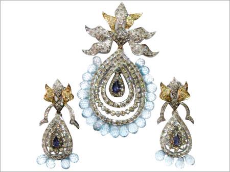 डायमंड ज्वेलरी