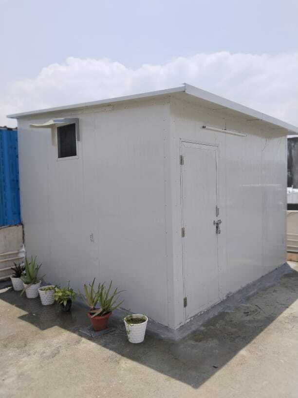 Small Office Cabin - Polyurethane Foam Insulated, 1220x1220x2100 Mm | White Aluminum And Sandwich Panel, Soundproof And Heat Resistant, Suitable For Various Uses