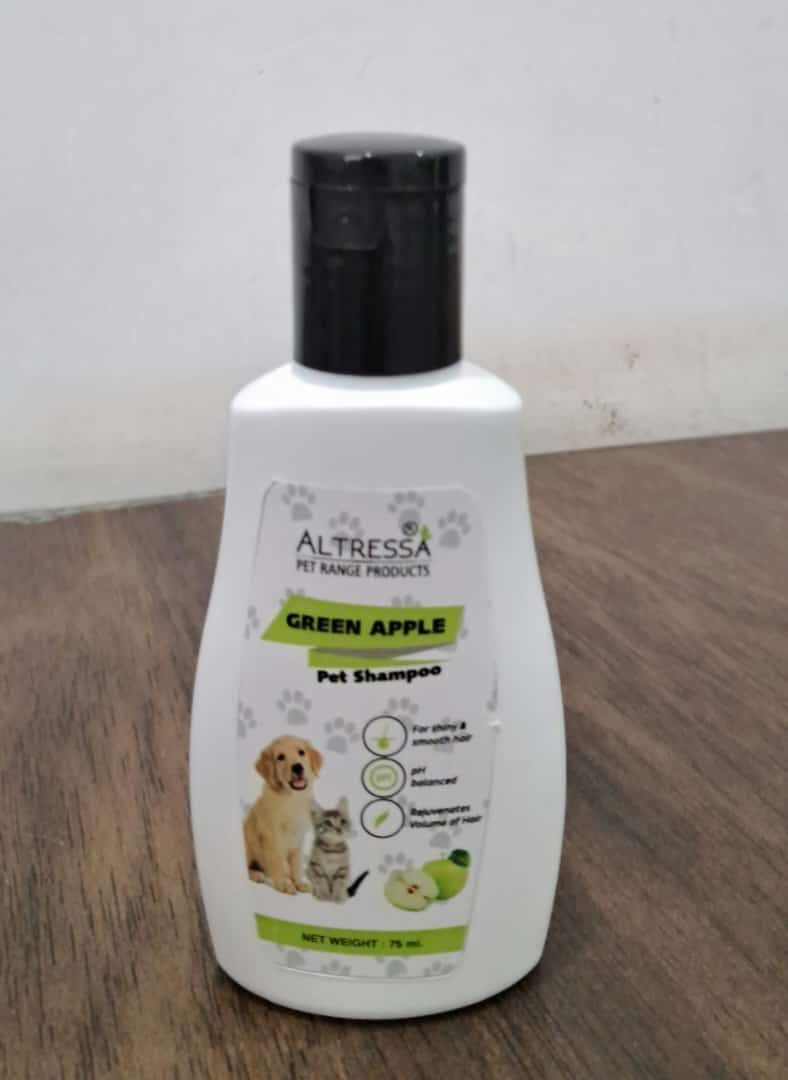 Pet Shampoo - 75 Ml , Specially Formulated For Dogs And Cats, Maintains Skin Ph, Keeps Coat Shiny And Healthy, Effective Germ Removal
