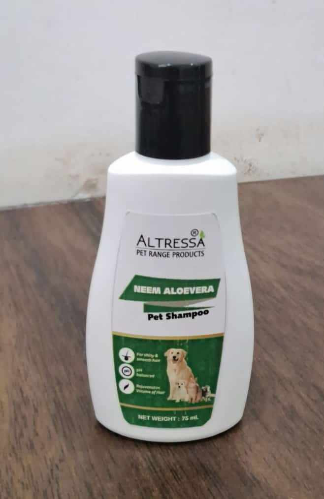 Pet Shampoo - 75 Ml , Specially Formulated For Dogs And Cats, Maintains Skin Ph, Keeps Coat Shiny And Healthy, Effective Germ Removal