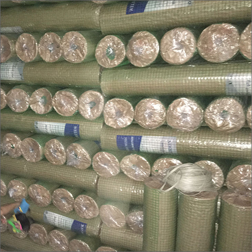 Pvc Coated Welded Mesh - Pvc Material, Multiple Sizes Available, Green Color, Square Hole Design | Durable, Painted Surface For Garden Fencing & Crop Protection