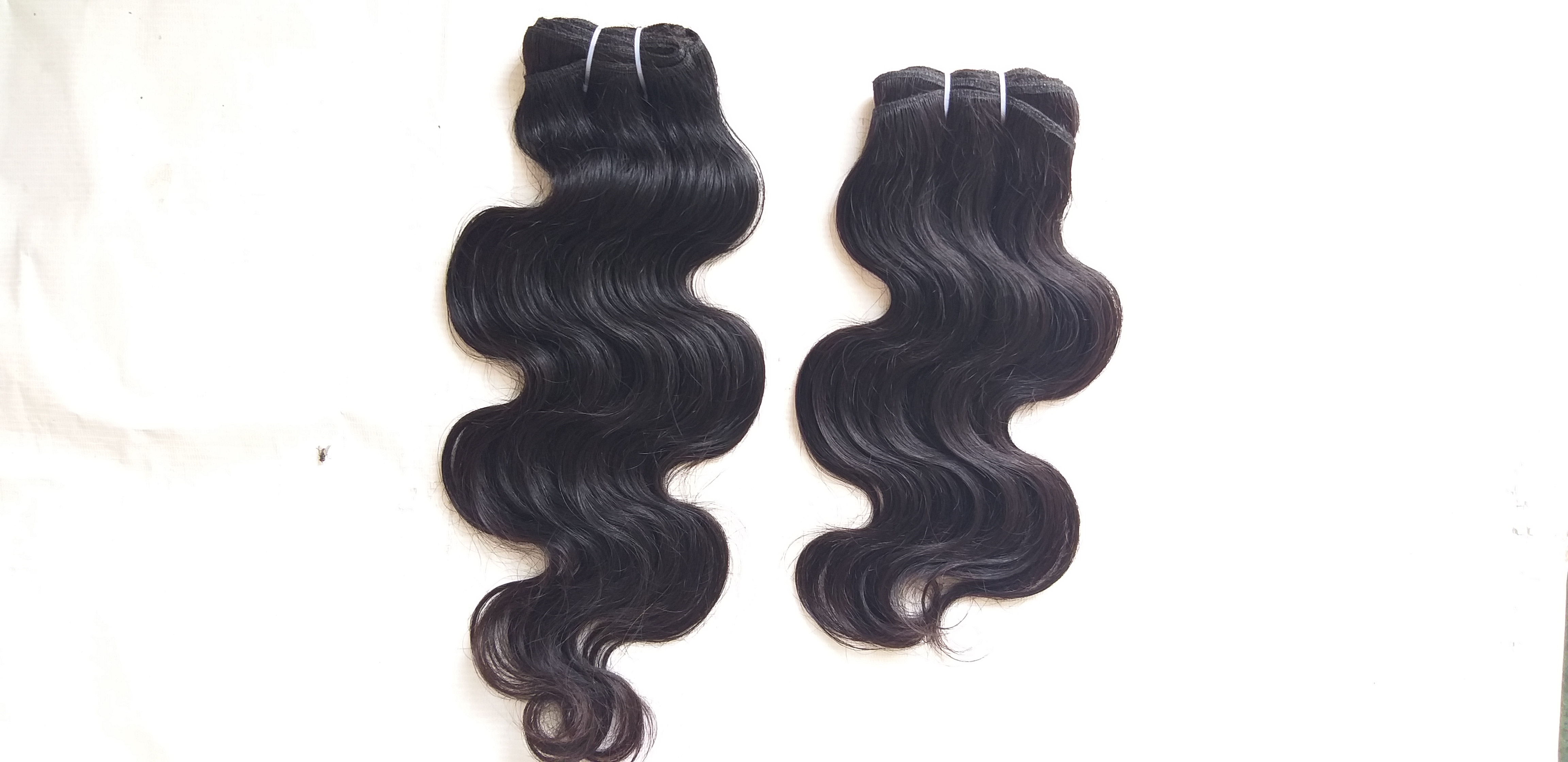 Body Wave Machine Weft Hair - Brazilian Remy Hair, 8-40 Inches | Soft, Silky, Tangle-free, Natural Look, Single Donor Hair