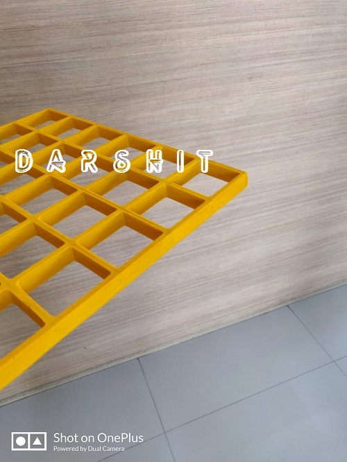 Frp Moulded Grating - Customizable Dimensions 4ft X 8ft To 5ft X 13ft | High Density Thermoplastic, Anti-skid Surface, Corrosion And Weather Resistant, Available In Multiple Colors