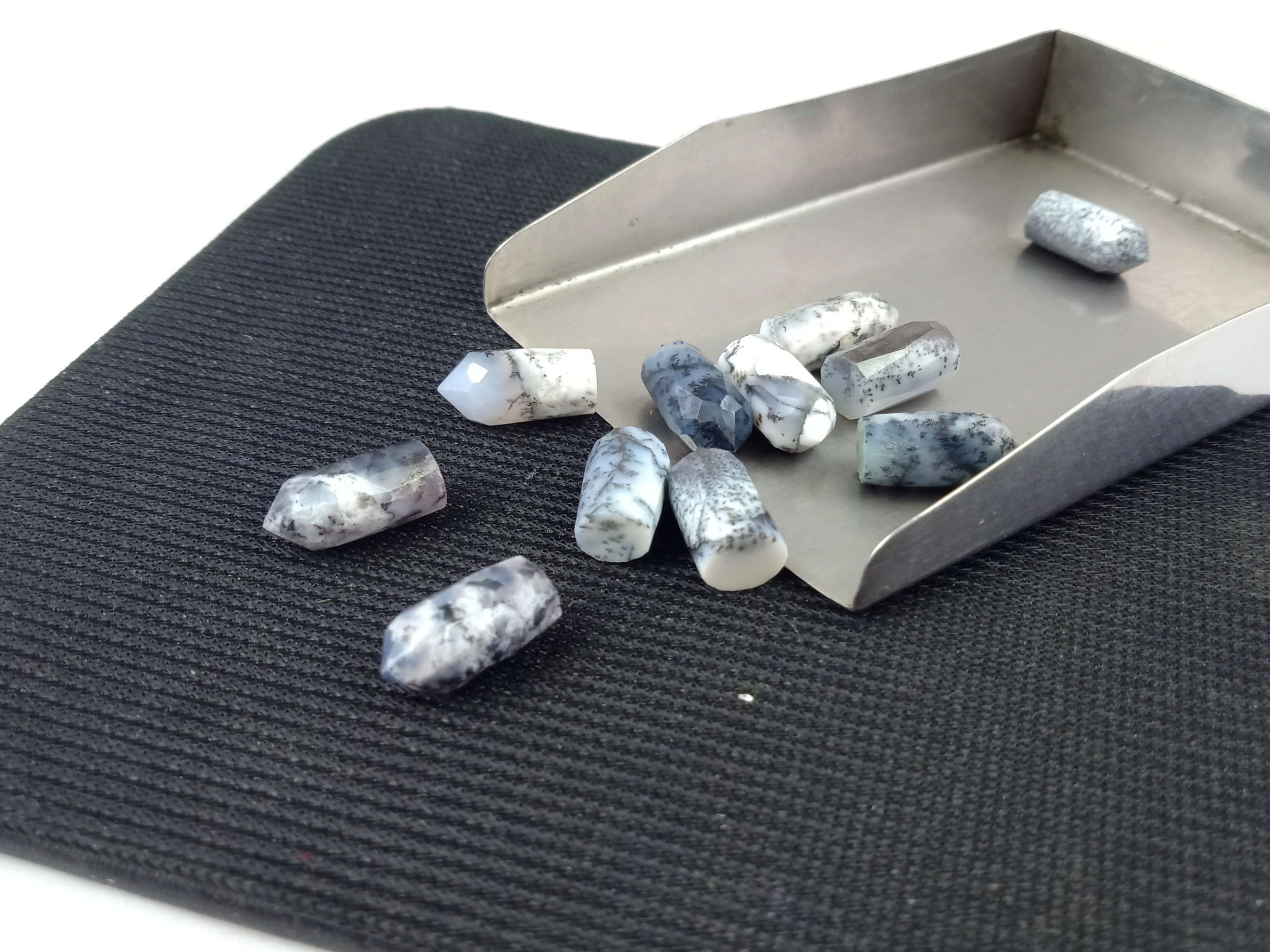 Spike Point Shape Loose Gemstone Faceted Semi Precious Gemstone Size: Stone Size 12x6mm