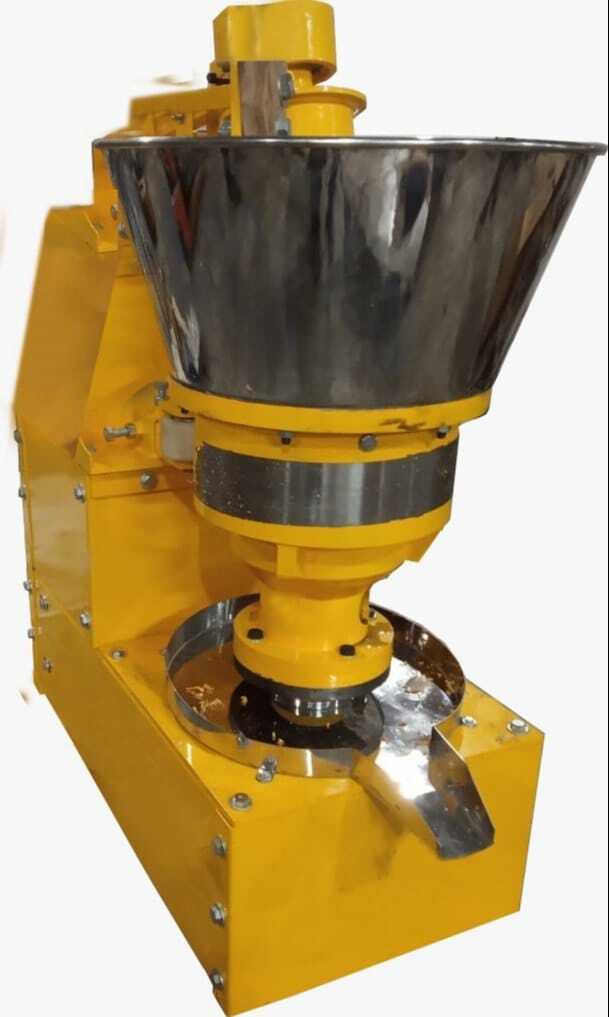 Chekku Oil Extraction Machine - Casting And Steel Materials 3x6x5 Feet Dimensions 440 Power | 15 To 20kg Capacity Automatic Control System Human Machine Interface