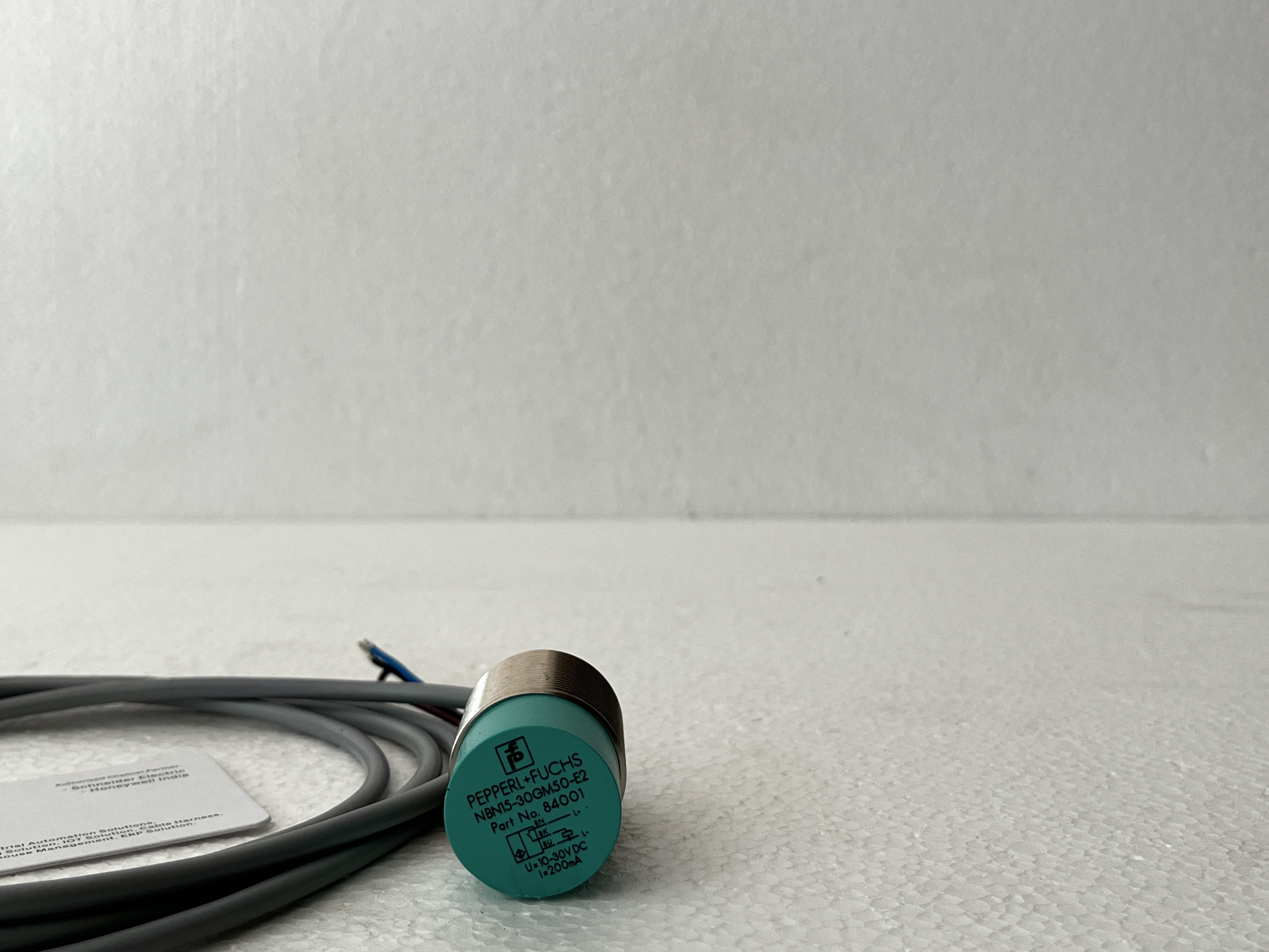 New Pepperl-fuchs Nbn15-30gm50-e2 - Inductance Sensor 15mm Size 152.4x152.4x25.4mm Dimensions | Extended Temperature Range -40 To +85â°c Flexible Mounting Options