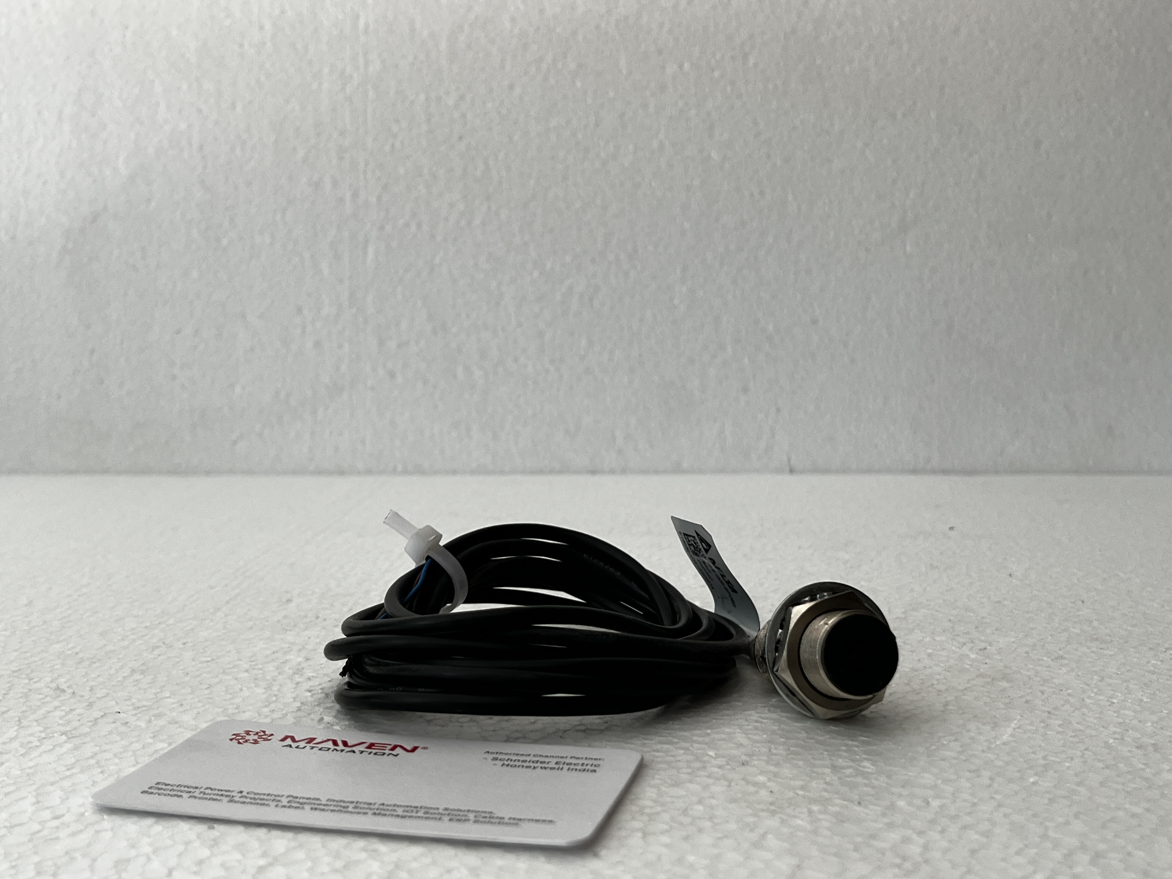New Delta Proximity Sensor Is-e1808-bpob2 Plc Sensors Control Panel Application: Standard