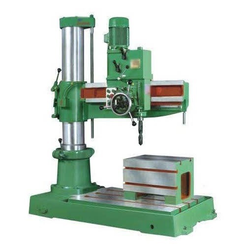 Radial Drill Machine - 220V Voltage, Manual Operation | Non-Computerized, Standard CNC Functionality