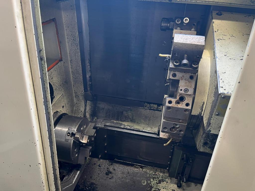 White Used Cnc Lathe Tnl