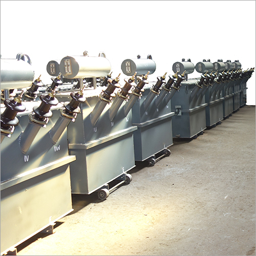 Distribution Transformer - Metal, High Voltage Up to 500V, Low Voltage Down to 500V | Efficient Power Delivery, Weatherproof Enclosure, Available in Various Ratings