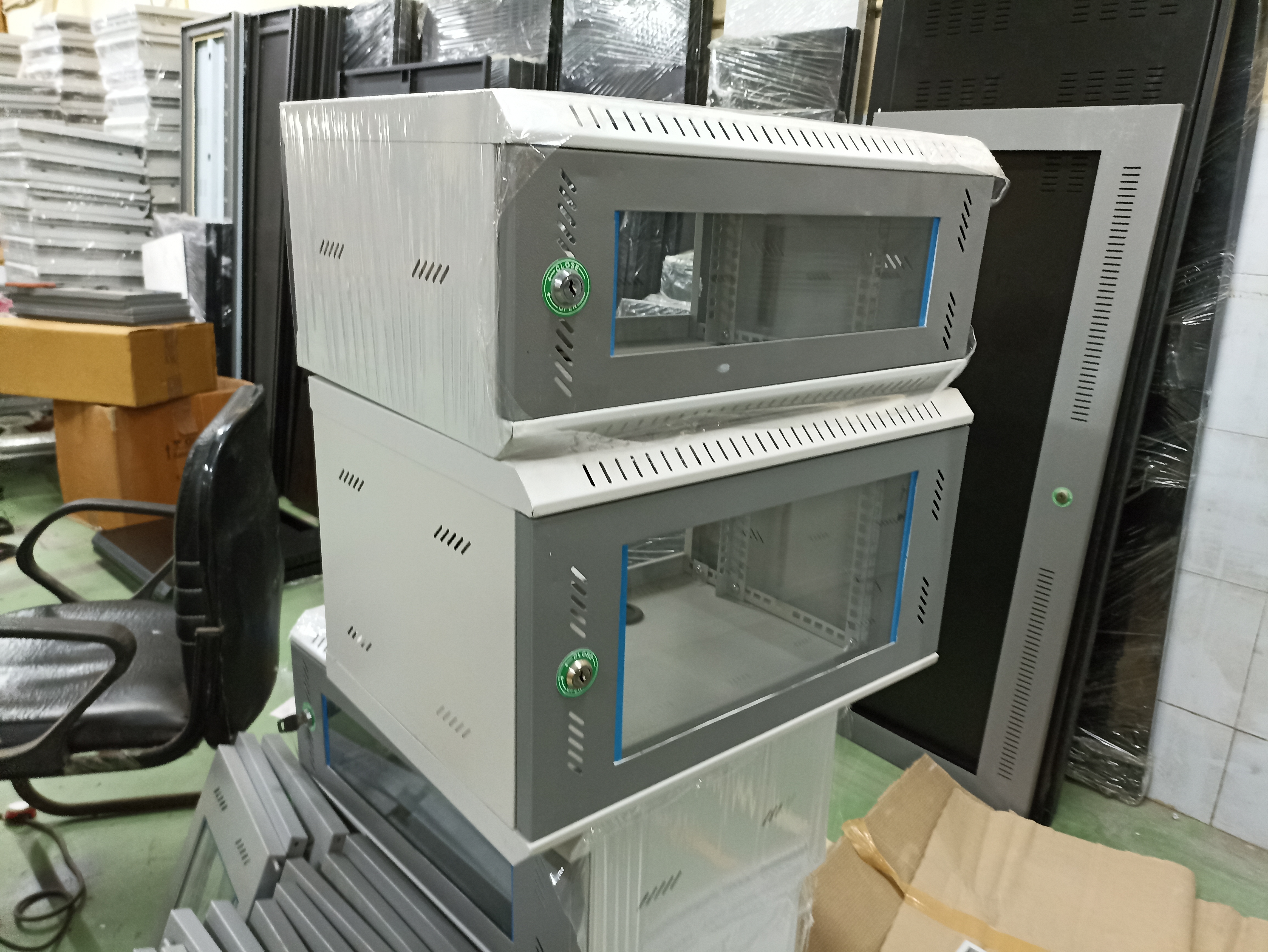 Wall Mount 4u Dvr Cctv Networking Rack By Tarkus Technologies - Capacity: 25 Kg/day