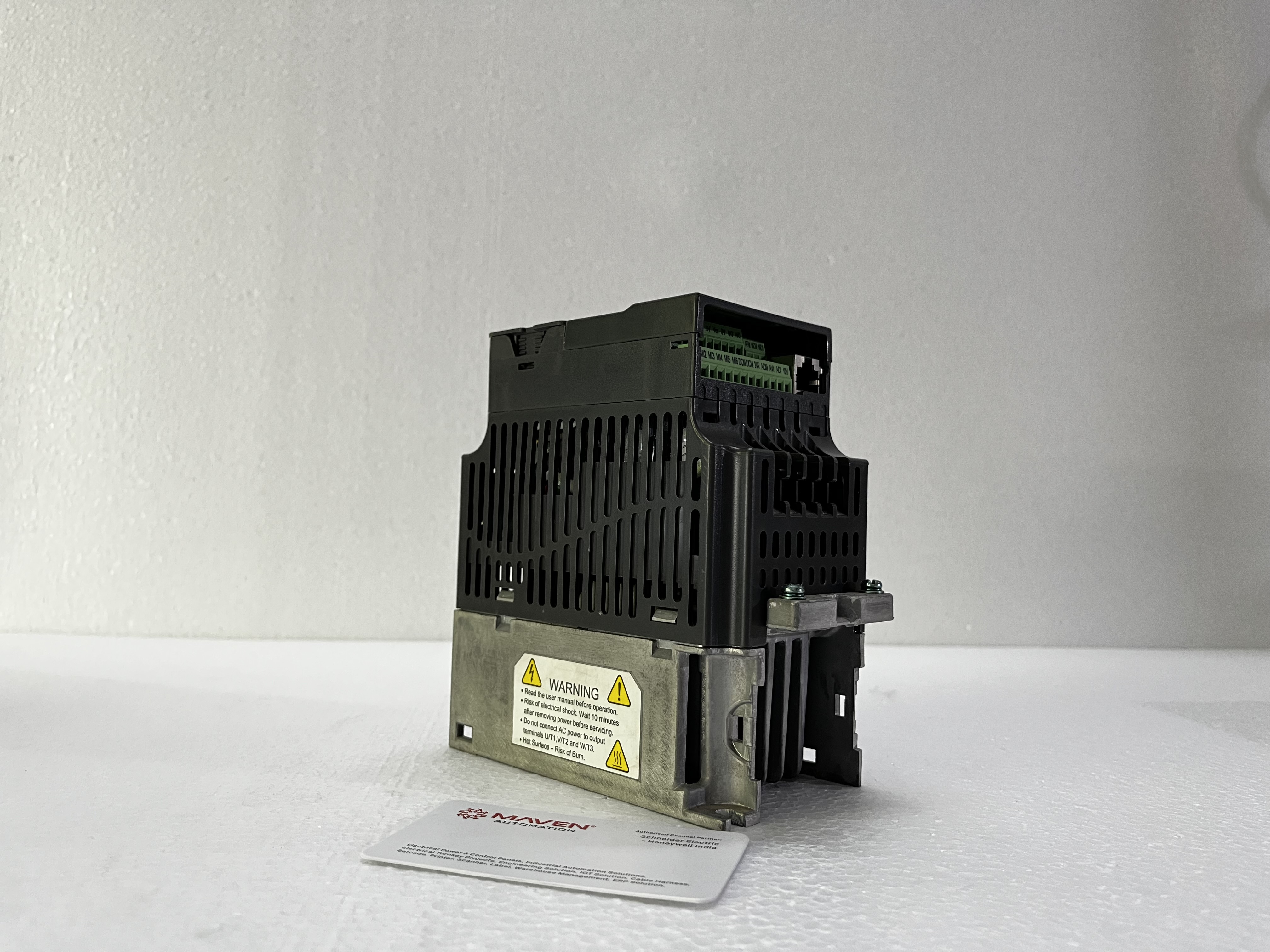 Delta Vfd007e21a Variable Frequency Drive - 6.2x9x7 Inches , 230vac Input Voltage, -10â°c To 50â°c Operating Temperature, 1.3 Kg Weight