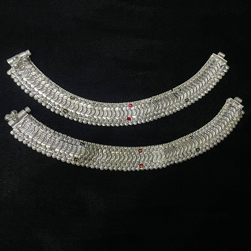 नकली आधुनिक पायल