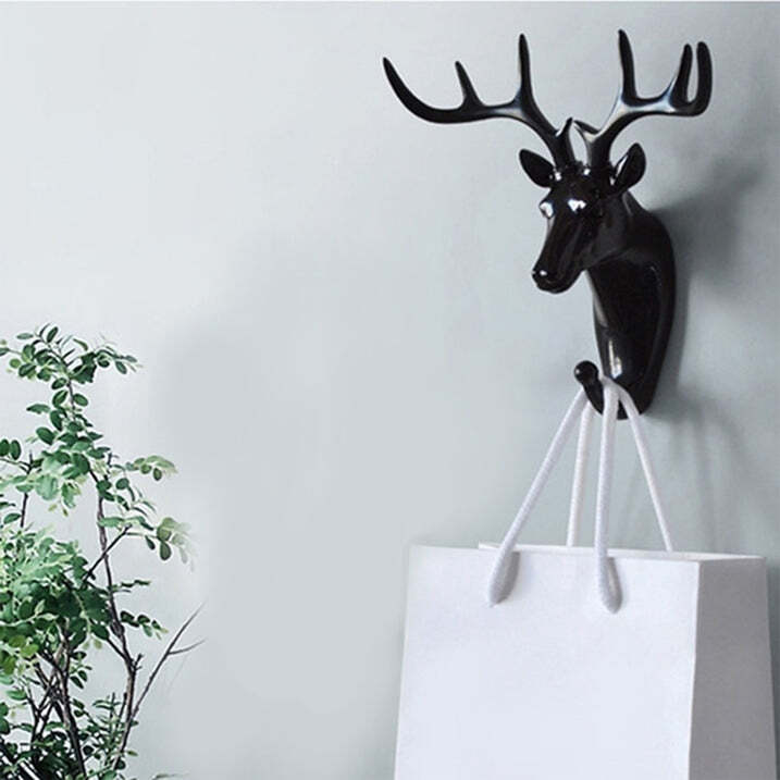 1743 Wall Hanger