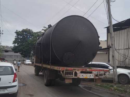 एसिड स्टोरेज टैंक