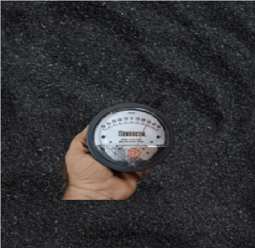 White/black Series S2000 Sensocon Differential Pressure Gauges In Bettiah Bihar