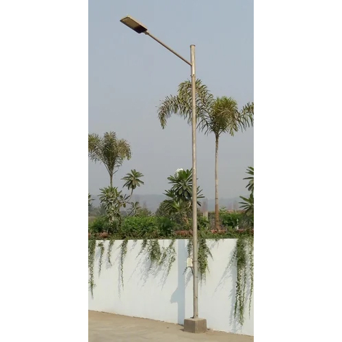 सिल्वर स्वेज्ड ट्यूबलर पोल