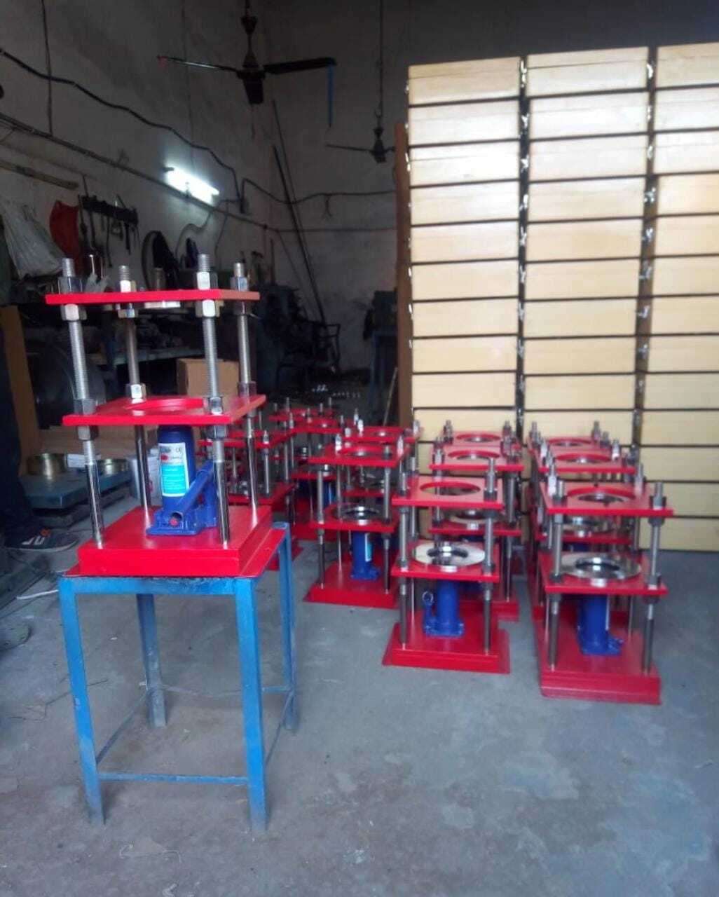 Universal Extractor Frame