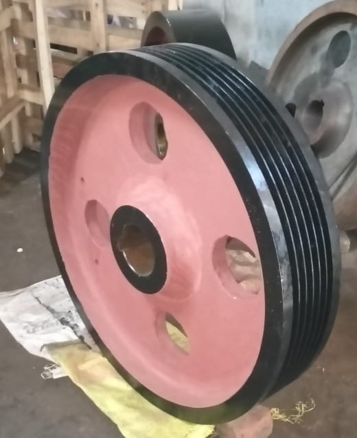 Cast Iron Machinery Parts - Grey Cast Iron, Customized Size & Color | Industrial Machines & Tools, Precision Hand Moulding, Durable Design