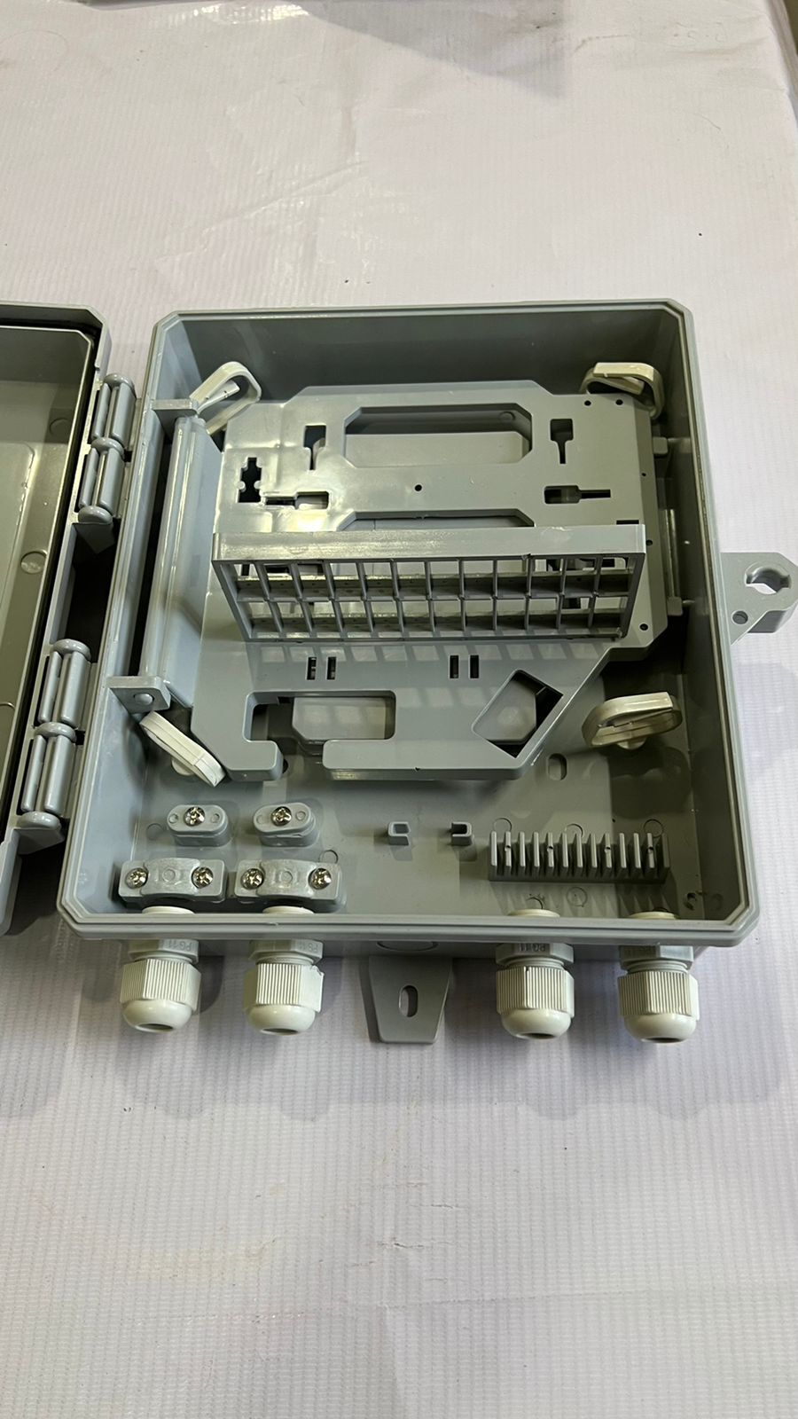 Fdb Box - Fiber Distribution Box Application: Cable Tv