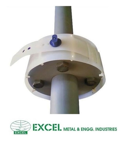 निकला हुआ किनारा रक्षक